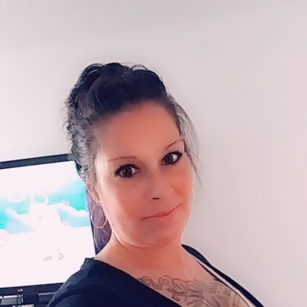 Meet your Posher, Salina